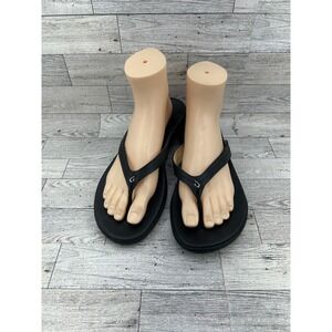 OluKai Honu Black Leather Flip Flop Sandals Women Size 10 Sea Turtle Logo